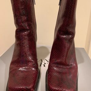 Women’s boots